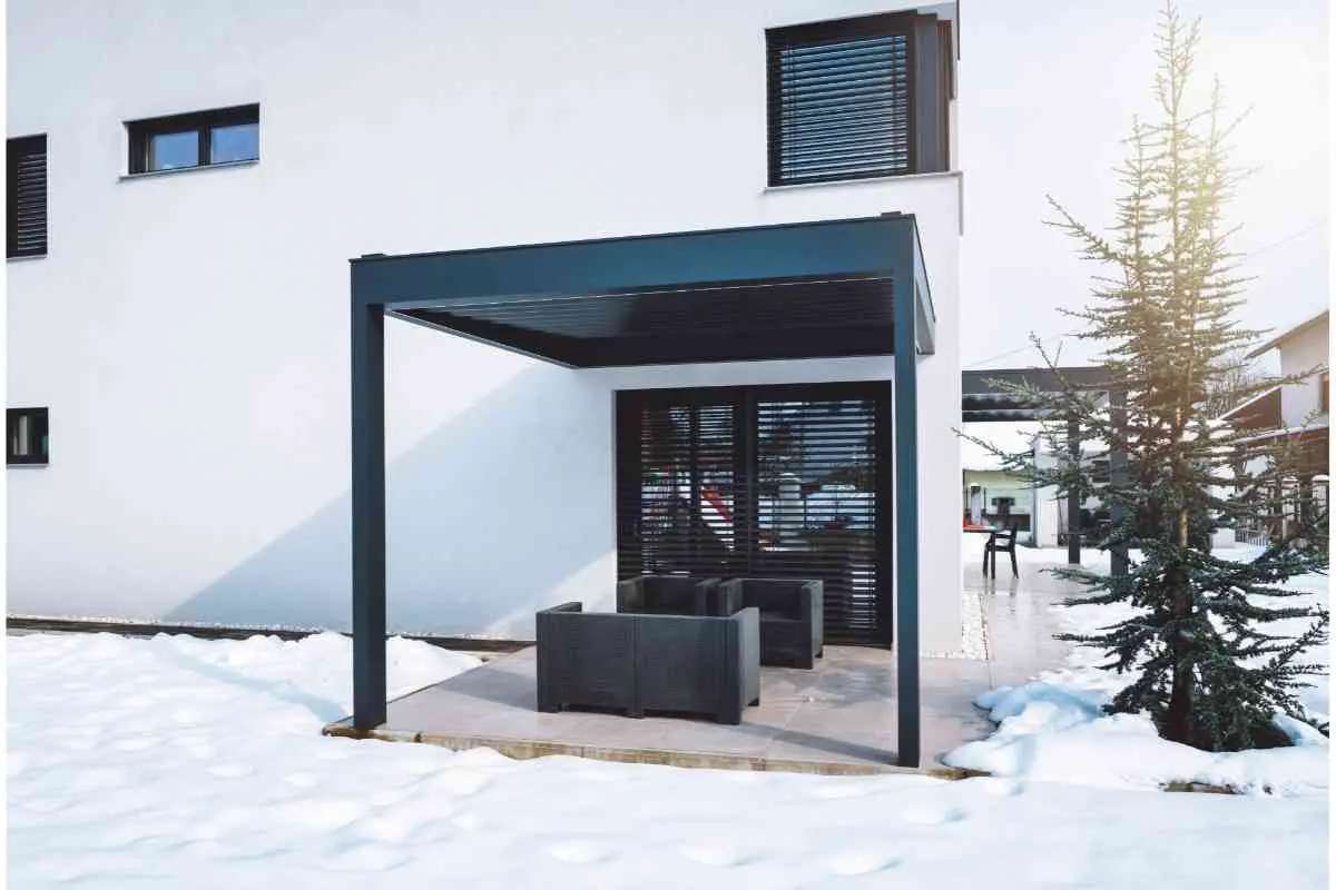 How To Make a Simple Patio Cover? DIY Ideas