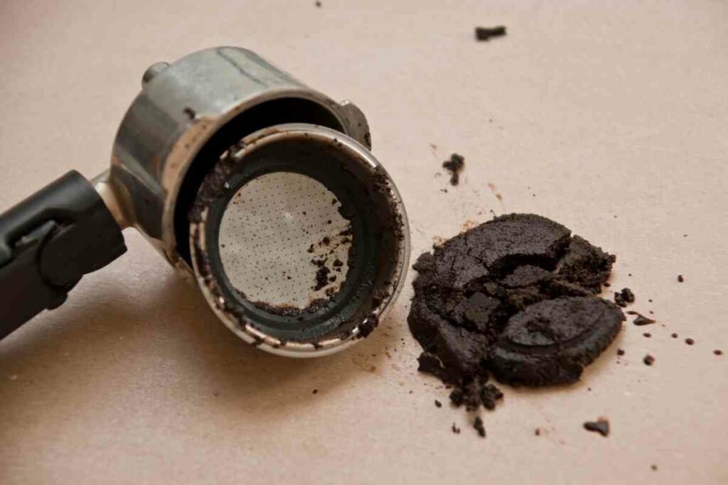the benefits of Composting coffee grounds