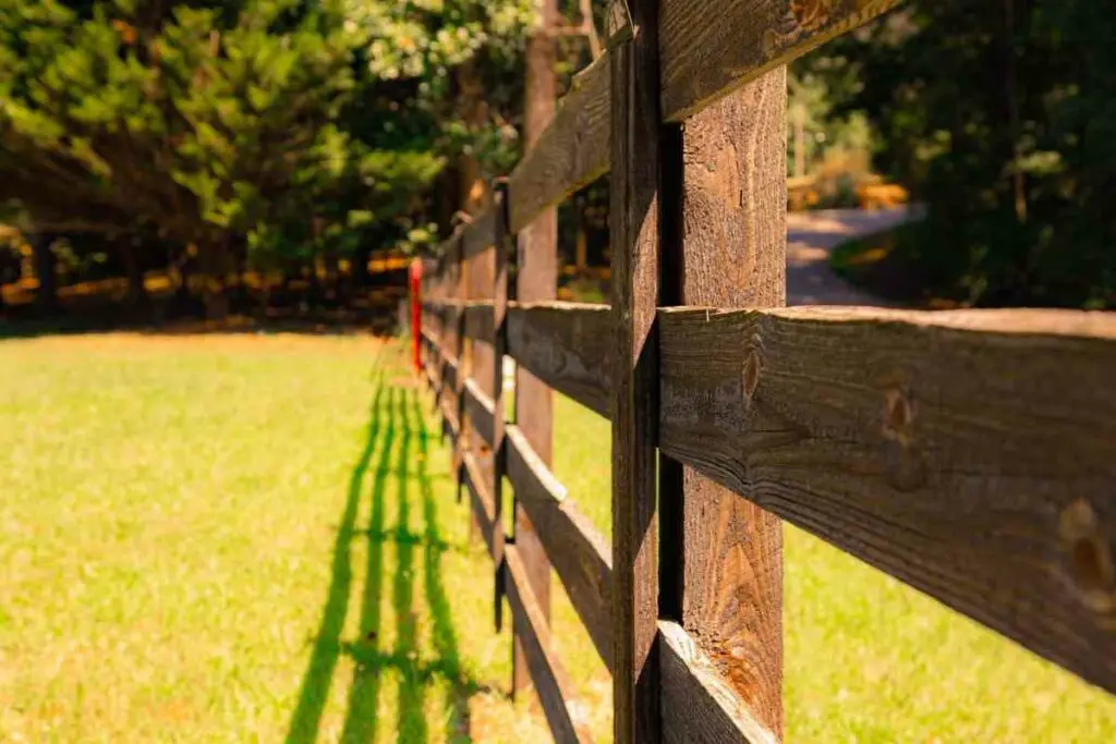 Wooden fence post height correction explained