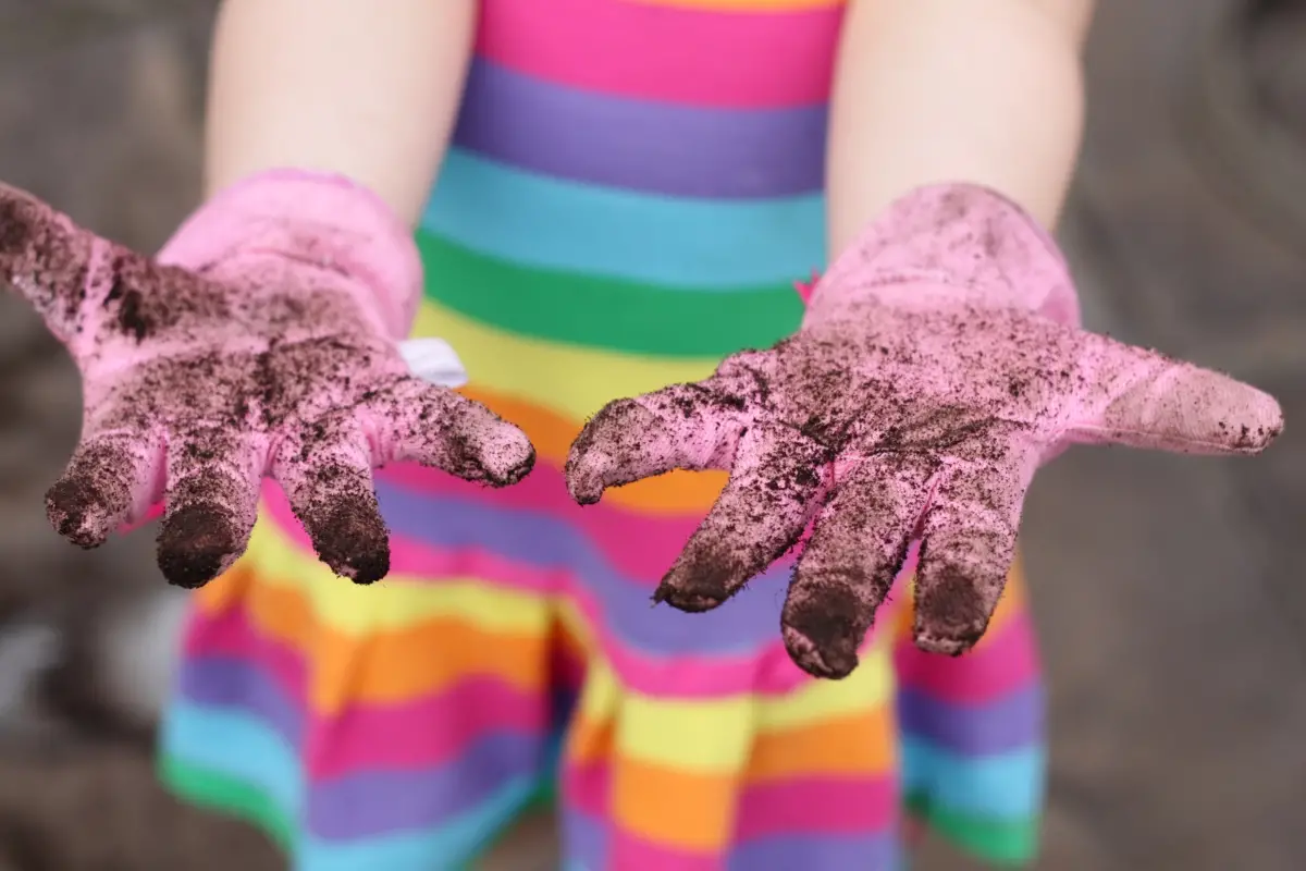 How to Safely Wash Leather Gloves in a Washing Machine